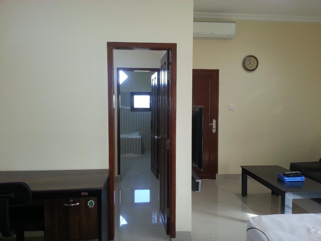 Discovery Homestay Makassar Eksteriør bilde